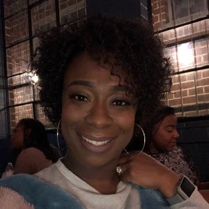 Meet your Posher, Zakiya